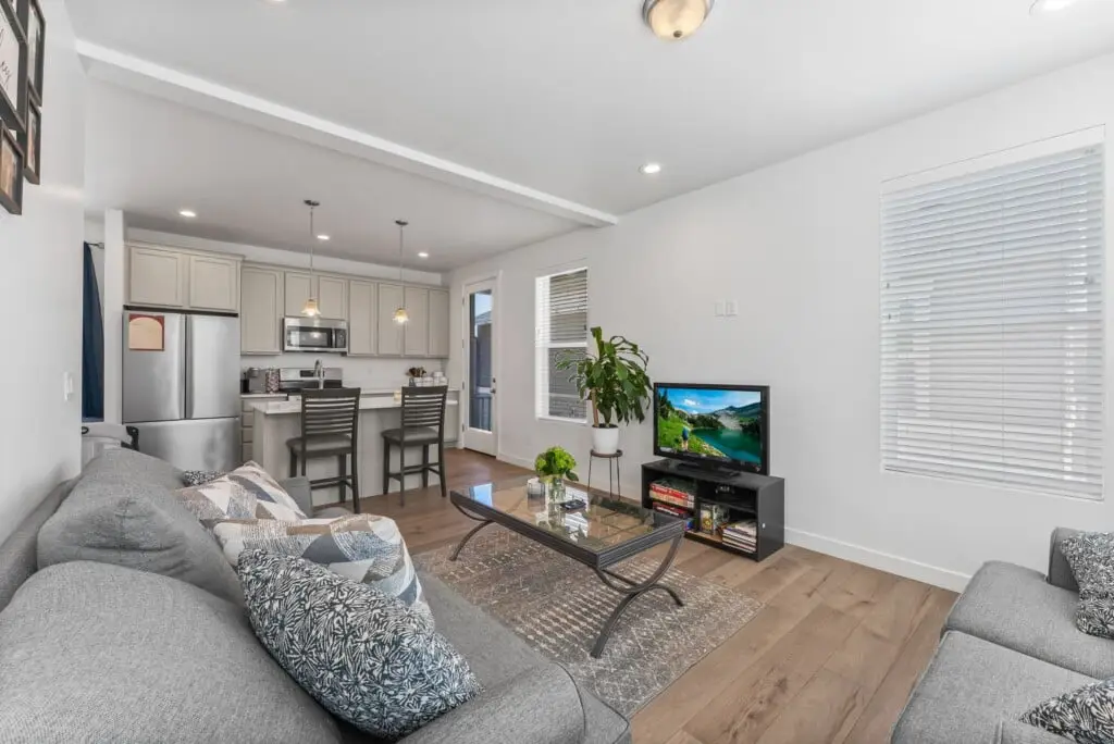 10501 Liv Way, South Jordan, UT 84009, USA HDR_005