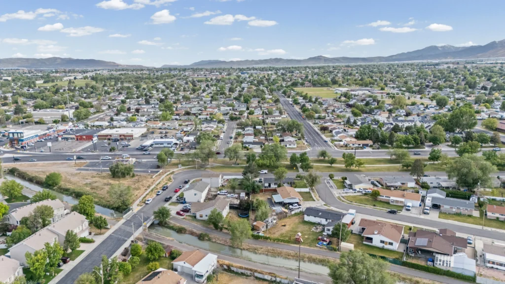 4155 W 4715 S Kearns, UT 84118